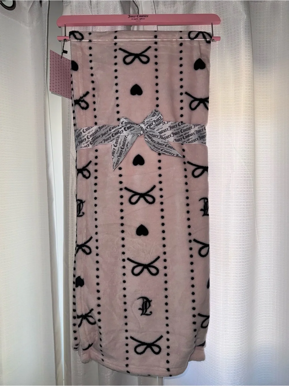 Juicy Couture Pink Plush Throw Blanket with Black Bow & Heart Pattern new